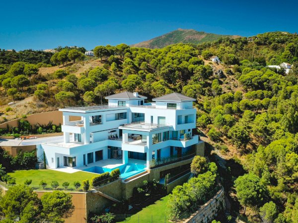 Comprar casas y villas de lujo en España – EREN